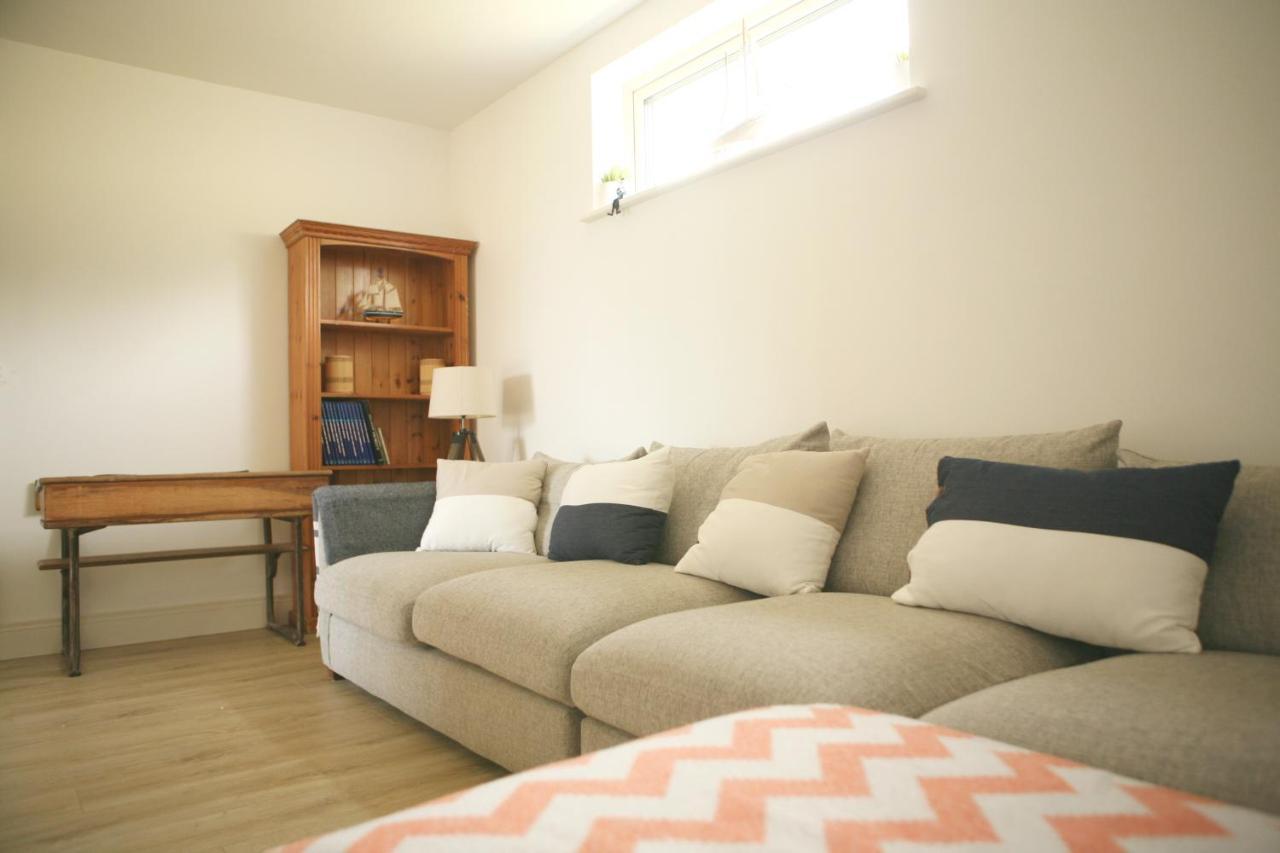Ocean Breeze Villa Cork Exteriör bild