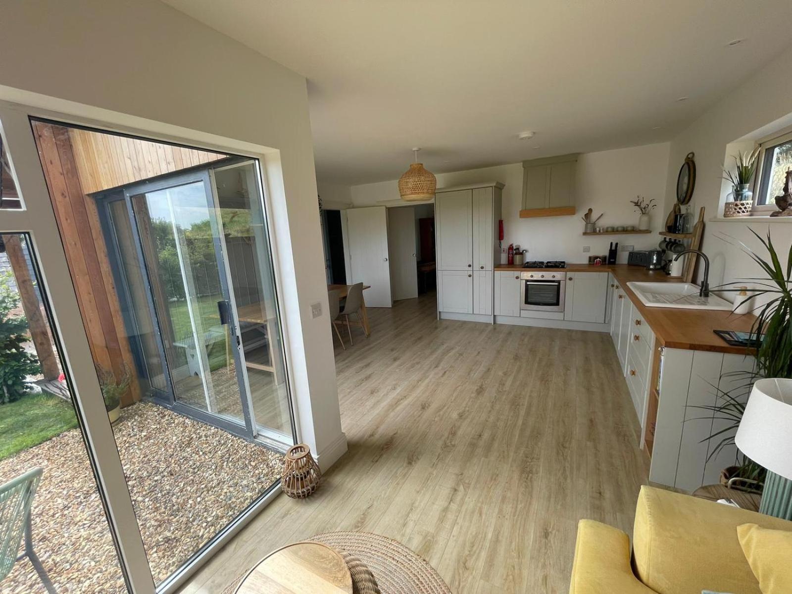 Ocean Breeze Villa Cork Exteriör bild